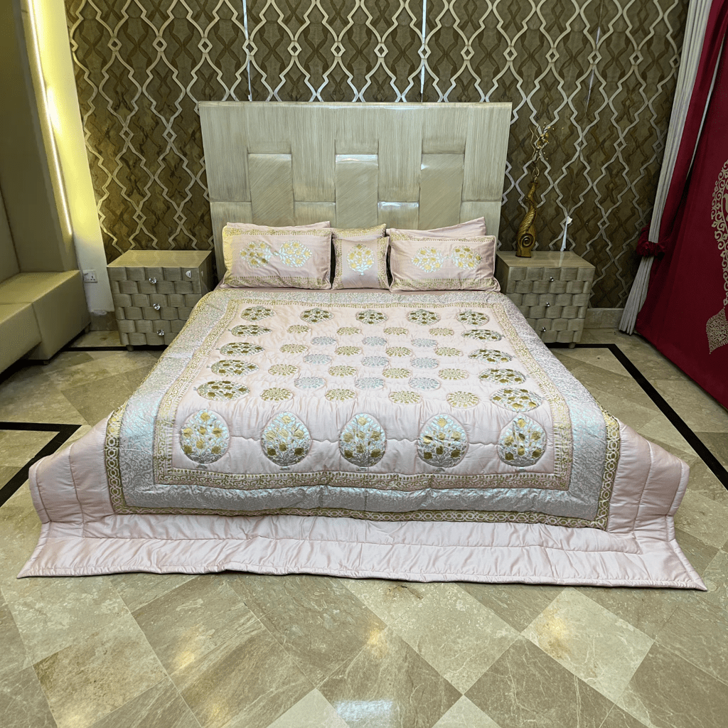 Block Printed Comfortor Set 8 Pcs