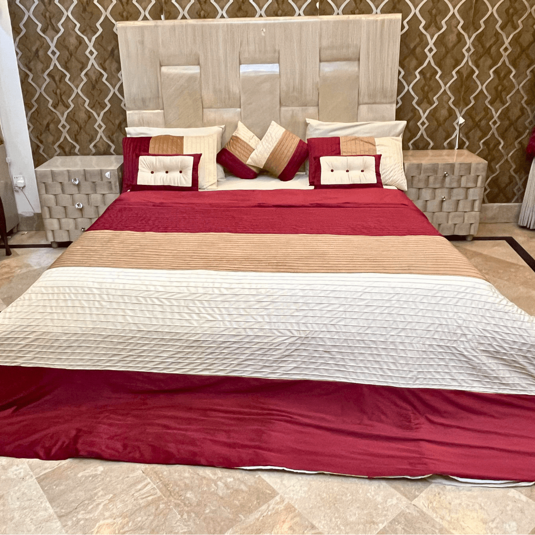 10 pcs Pleated Comforter Set