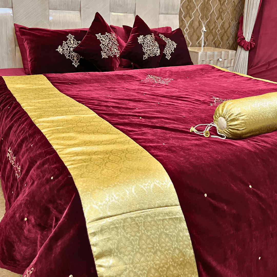 Velvet Bridal Set with Comforter