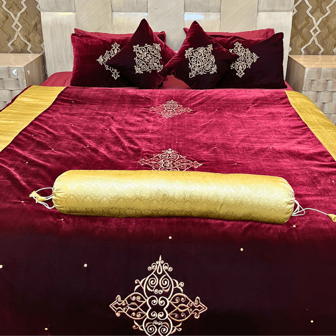 Velvet Bridal Set with Comforter