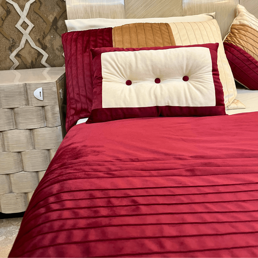 10 pcs Pleated Comforter Set