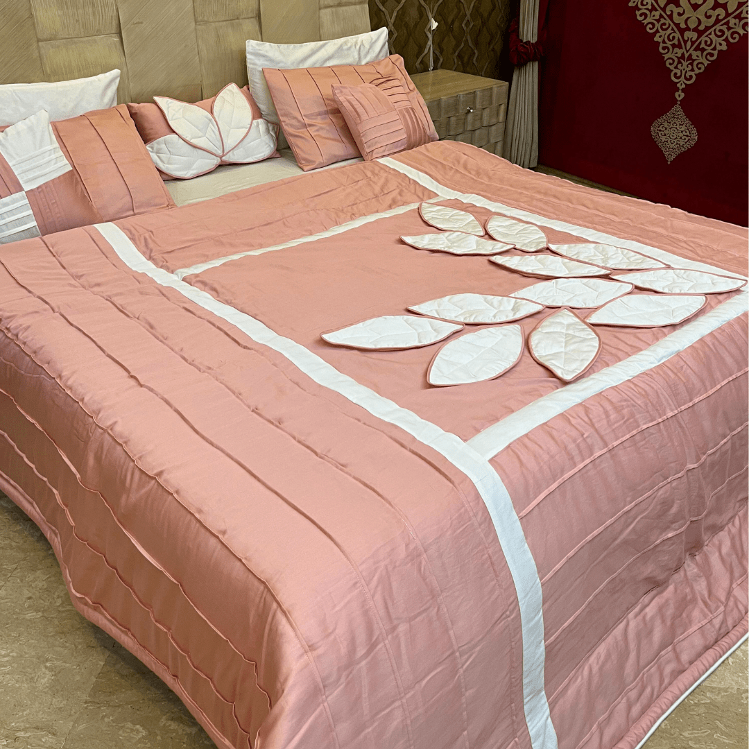 Applique Comforter 8 pcs