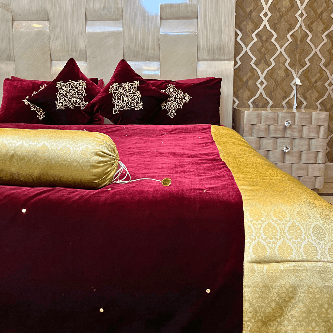 Velvet Bridal Set with Comforter