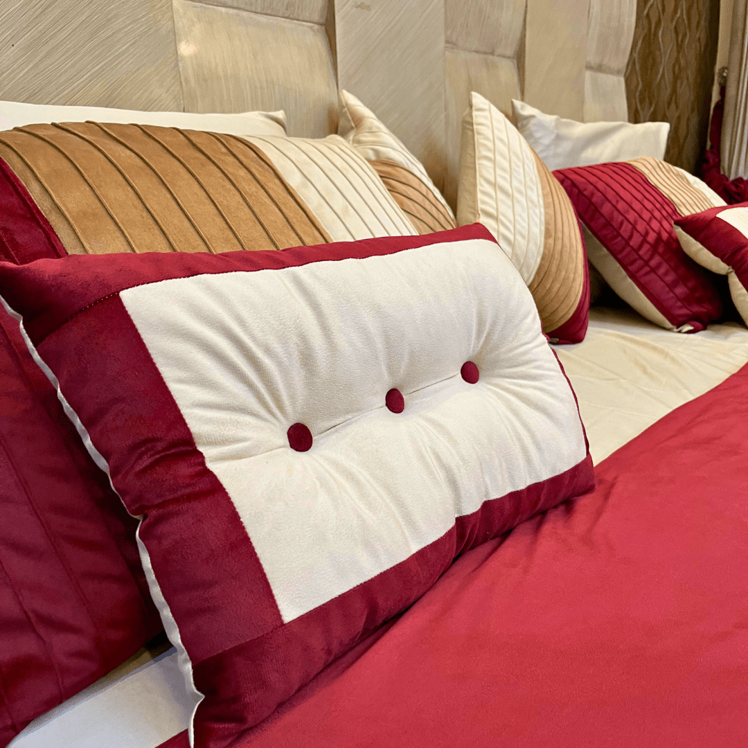 10 pcs Pleated Comforter Set
