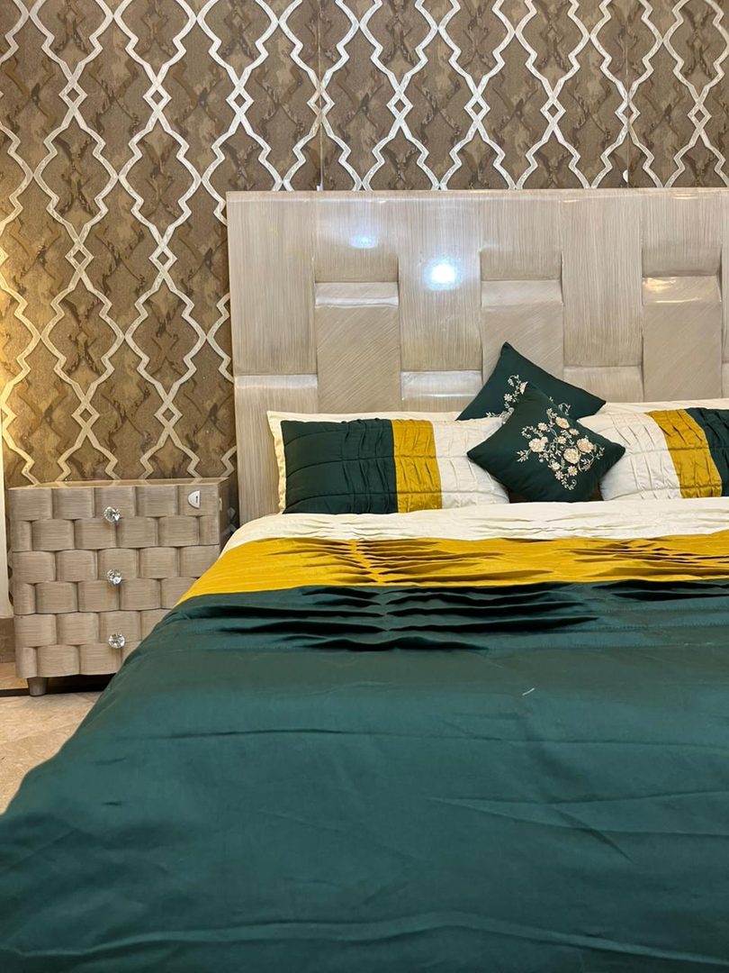 Pleated Summer Comfortor Set 8 Pcs