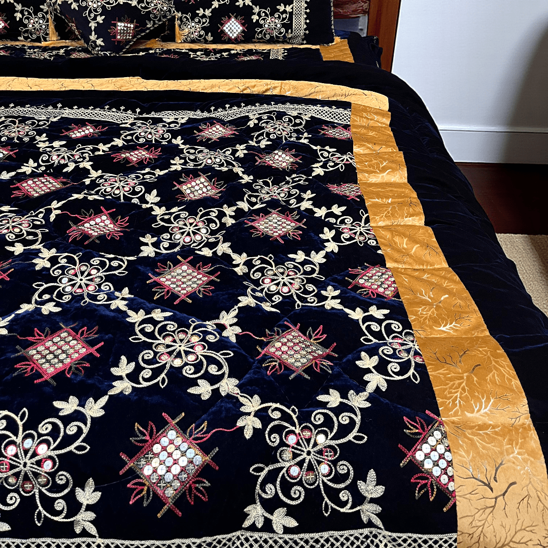 Velvet Quilt BedSheet Sets