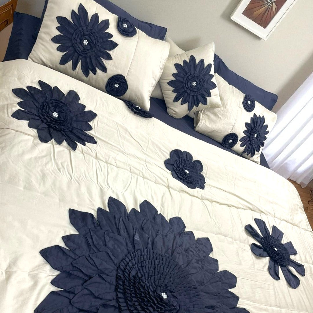 Petal work Comforter Set