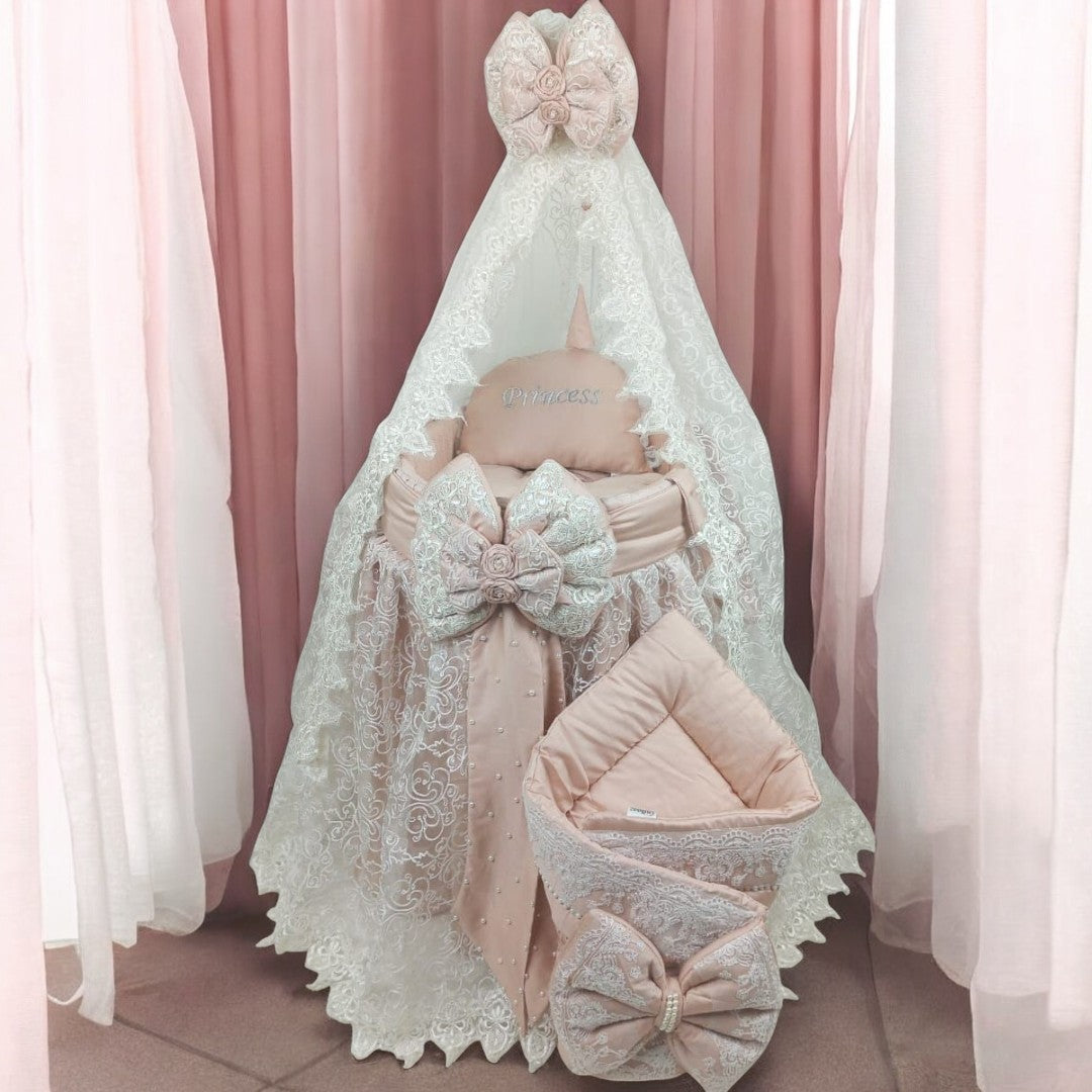 Baby Tail Basket with Carry Nest