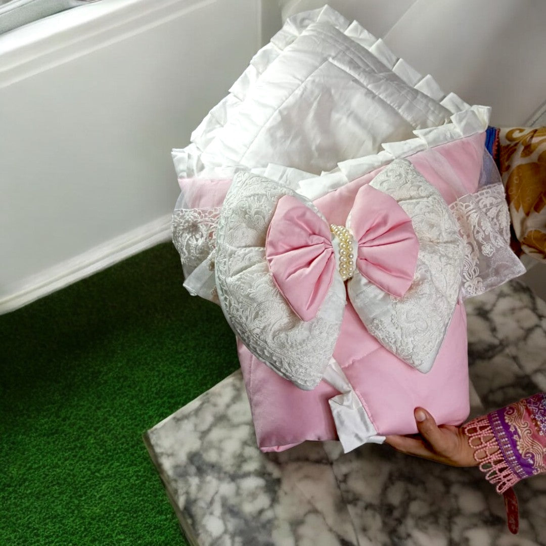 Carry Nest with Bows