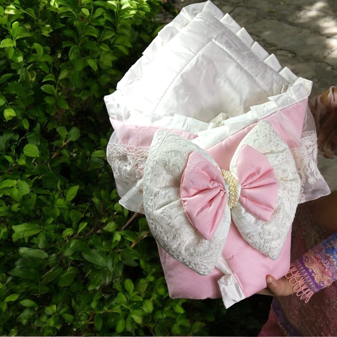 Carry Nest with Bows