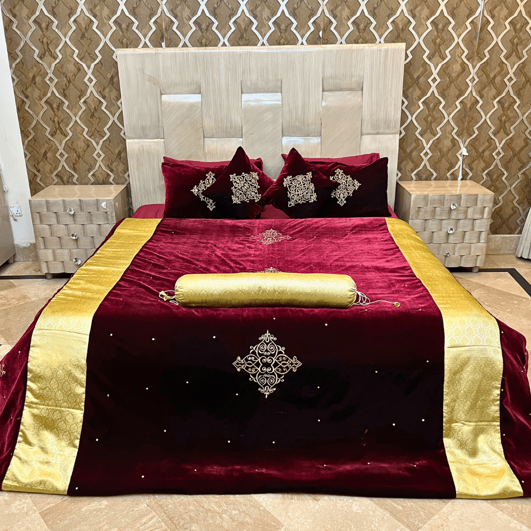 Velvet Bridal Set with Comforter