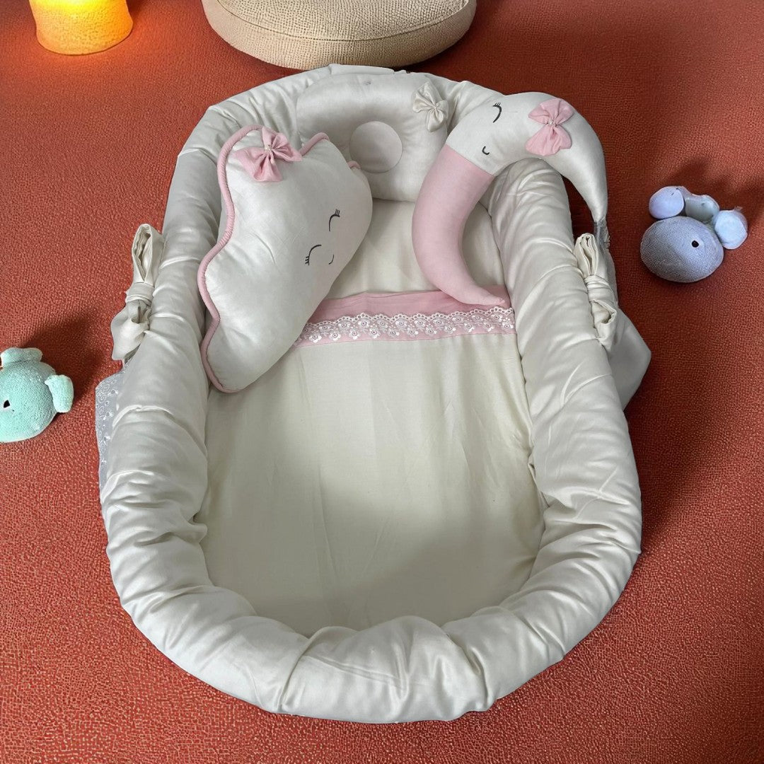 Baby Snuggle Cane Basket