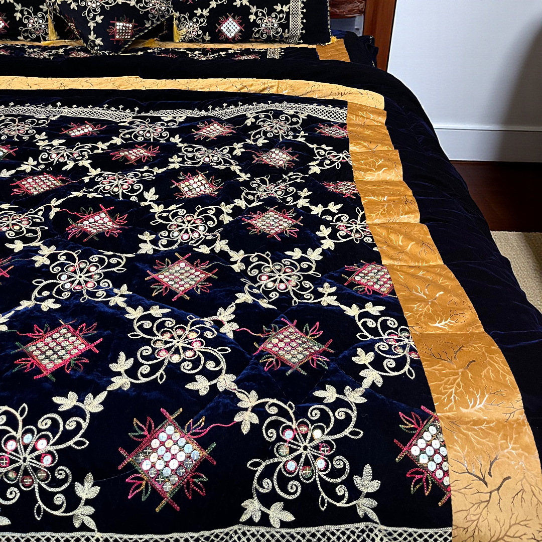 Velvet Quilt BedSheet Sets