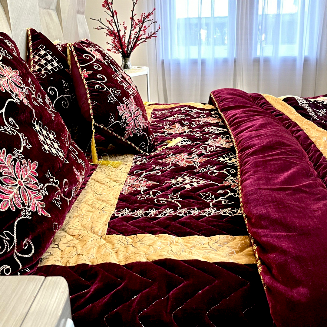 Velvet Quilt BedSheet Set