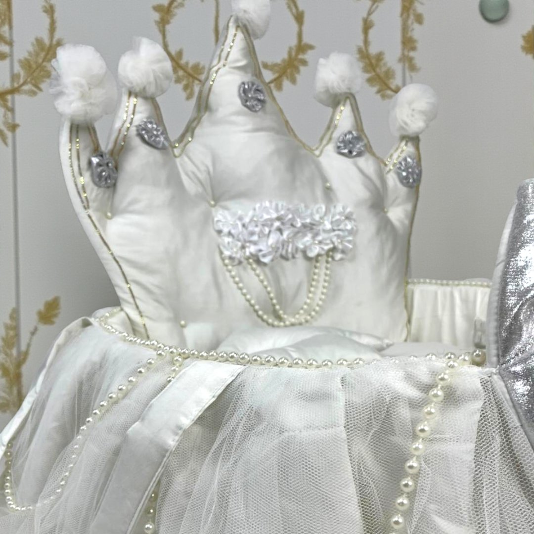 Crown Baby Bassinet