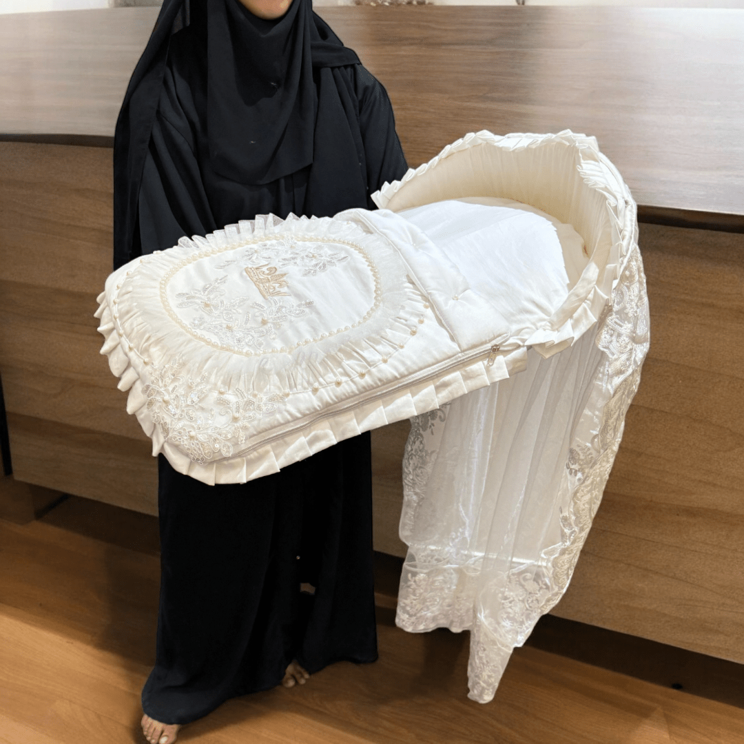 Carry Nest with Mesh